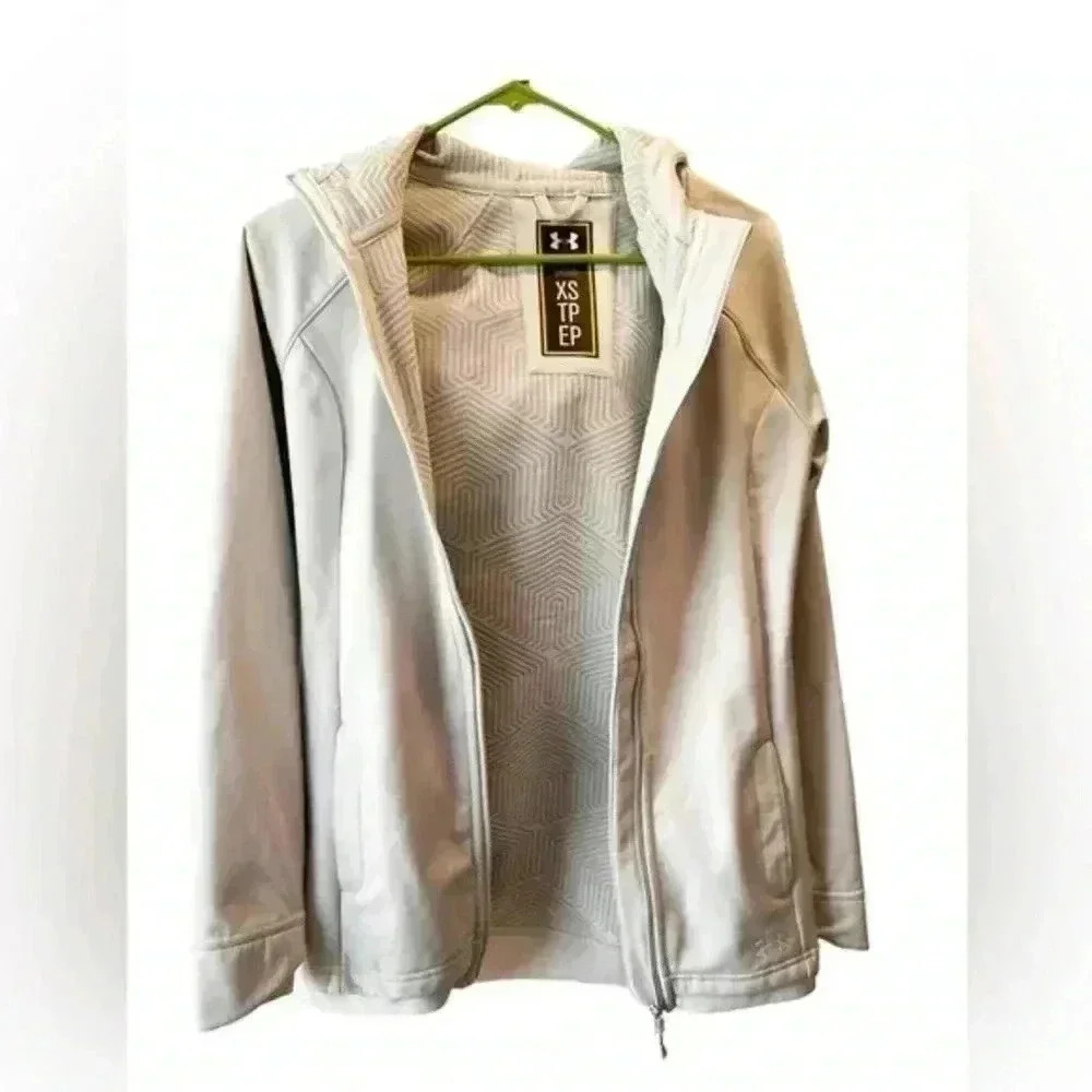 Under Armour Storm Infrared Gray Hooded Jacket. Size extra small.‎